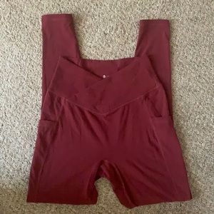 Buff bunny cross front pocket leggings- dark red size Small